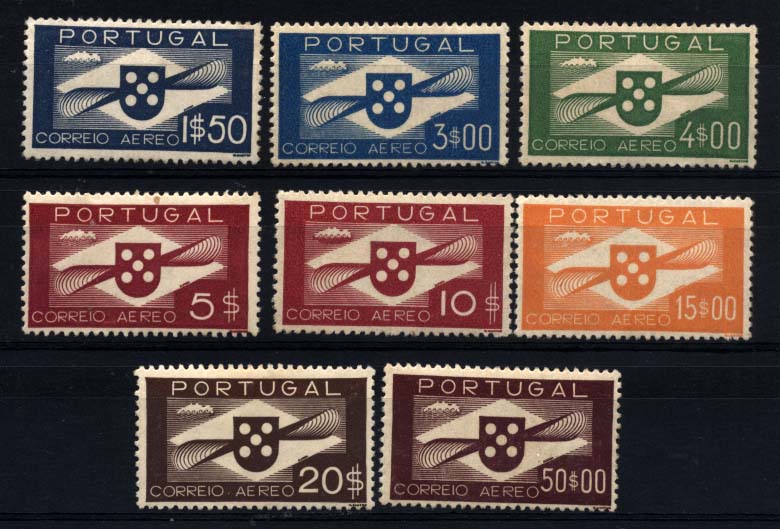 1413.jpg -     Lote:    1413            Portugal       Descrição:         1936/45 &mdash; Correio Aéreo. Tipo Hélice. CE CA1, 4/10. Faltam selos de 1$75 e 2$50 para completar a série. Valor de catálogo &euro; 674,40.        ***       Valor Base:     &euro; 80,00     Valor Venda:     &euro; 85,00     