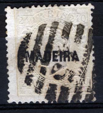 1479.jpg -     Lote:    1479            Madeira       Descrição:         1871/76 - D. Luís I. Fita direita. CE24, 240 reis lilás claro, denteado 12 &frac12;, sobrecarga B. Selo obliterado com carimbo numérico da 2.ª reforma 45 - FUNCHAL. Valor de catálogo &euro; 884,00.        O       Valor Base:     &euro; 130,00     Valor Venda:     &euro; 140,00     