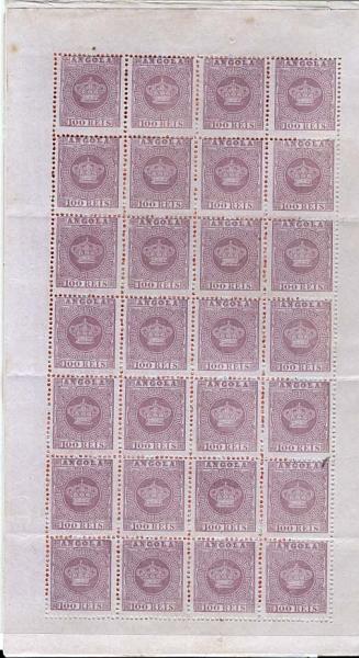 1495.jpg -     Lote:    1495            Angola       Descrição:         1870/77 &mdash; Tipo Coroa. CE7/9 e 13 (100, 200, 300 e 40 reis). Lote de 4 folhas completas de 28 selos: CE7 dentado 12 &frac12;; CE8 denteado 12 &frac12;; CE9 denteado 13 &frac12;; CE13 denteado 12 &frac12;. Valor de catálogo &euro; 1.330,00.        *       Valor Base:     &euro; 90,00     Valor Venda:     &euro; 160,00     
