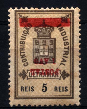 1581.jpg -     Lote:    1581            Macau       Descrição:         1911 &mdash; Estampilha fiscal, com sobretaxa. CE144, 1avo s/ 5 reis, castanho bistre. Selo com a sobrecarga invertida. Pontos de óxido no verso. Lote a ver. Valor de catálogo &euro; 44,50.        ***       Valor Base:     &euro; 20,00     Valor Venda:     &euro; 32,00     