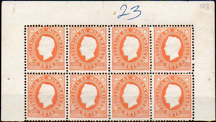 1659.jpg -     Lote:    1659            Moçambique       Descrição:         1886 &mdash; D. Luís I. Fita direita. CE23. 300 reis laranja. Bloco de 8 selos, topo de folha, em papel porcelana, denteado 12 &frac12;. Valor de catálogo &euro; 68,00.        ***       Valor Base:     &euro; 10,00     Valor Venda:     &euro; 10,00     
