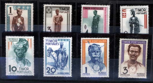 1736.jpg -     Lote:    1736            Timor       Descrição:         1948 &mdash; Tipos Indígenas. CE26&frac12;68. Série completa. Valor de catálogo &euro; 94,45.        **       Valor Base:     &euro; 22,00     Valor Venda:     Retirado     