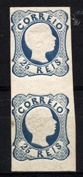 1983.jpg -     Lote:    1983            Portugal       Descrição:         Reimpressões de 1863. 1856/1858 &mdash; D. Pedro V. Cabelos anelados. CE12. Par vertical. Valor de catálogo &euro; 352,00.        R**       Valor Base:     &euro; 50,00     Valor Venda:     Retirado     