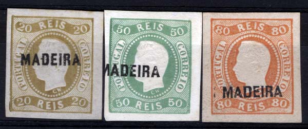 1995.jpg -     Lote:    1995            Madeira       Descrição:         Reimpressões de 1885. 1886/67 &mdash; D. Luís I. Fita curva. Não denteados. Lote de 3 reimpressões das taxas de 20 reis, 50 reis (com sobrecarga deslocada) e 80 reis. Valor de catálogo &euro; 135,00.        R*       Valor Base:     &euro; 20,00     Valor Venda:     Retirado     