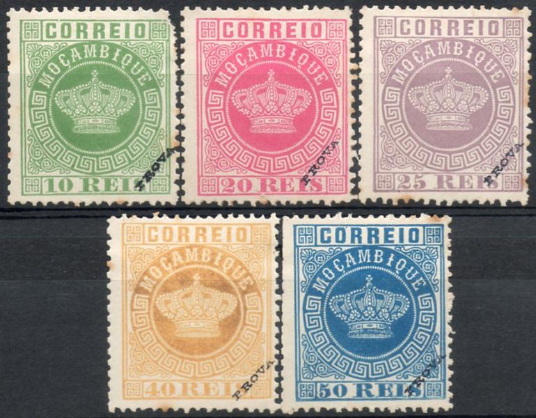 2001.jpg -     Lote:    2001            Moçambique       Descrição:         Reimpressões de 1885. 1881/85 &mdash; Tipo Coroa. Novas cores. CE10/14. Série completa com sobrecarga "Prova" oblíqua, tipo pequena. Duas reimpressões com pequenos defeitos. Valor de catálogo &euro; 45,00.        R*       Valor Base:     &euro; 10,00     Valor Venda:     &euro; 42,00     