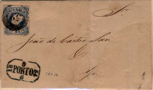 2079.jpg -     Lote:    2079      Lotes pelo Correio      Portugal       Descrição:         1853 &mdash; D. Maria II. CE2, 25 reis azul esverdeado, margens curtas em carta circulada do Porto (08.06.54) para Guimarães, obliterados com carimbo numérico da 1.ª reforma 52. Carta com falta parcial da frente.        Carta       Valor Base:     &euro; 8,00     Valor Venda:     &euro; 8,00     