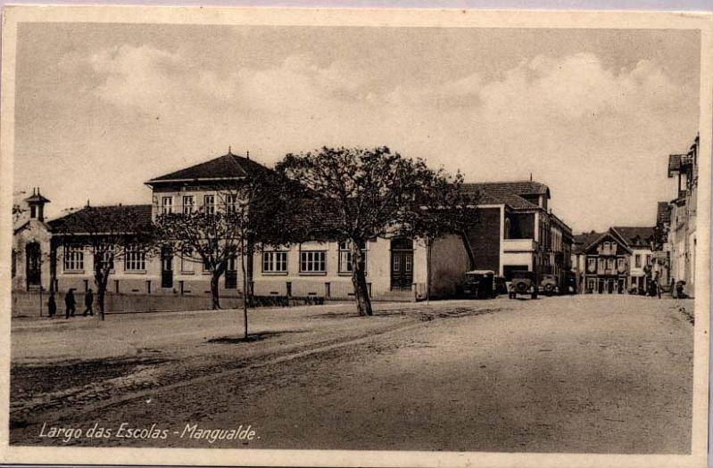 2235.jpg -     Lote:    2235      Lotes pelo Correio             Descrição:         Mangualde. Dois postais ilustrados do Largo do Rocio de Cima e Paços do Concelho. Novos.        PI       Valor Base:     &euro; 4,00     Valor Venda:     Retirado     