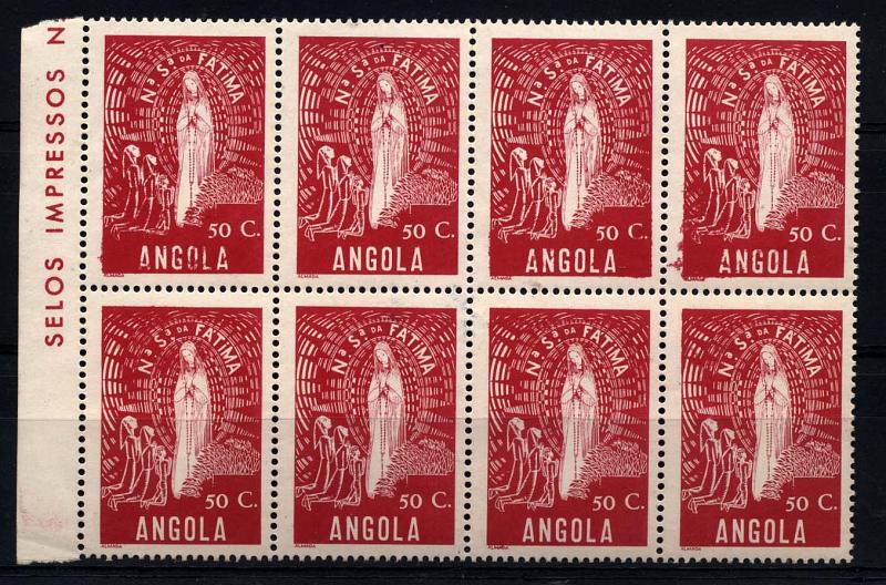 2298.jpg -     Lote:    2298      Lotes pelo Correio      Angola       Descrição:         1948 &mdash; Nossa Senhora de Fátima. CE302, 50C carmim. Bloco de 8 selos, bordo de folha. Tira superior com excesso de tintagem, mais proeminente no selo do canto superior direito.        ***       Valor Base:     &euro; 5,00     Valor Venda:     &euro; 10,00     