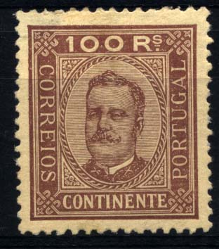 2355.jpg -     Lote:    2355      Lotes pelo Correio      Portugal       Descrição:         1892/93 &mdash; D. Carlos I, tipo Diogo Neto. CE73, 100 reis castanho s/ amarelo, papel porcelana, denteado 12 &frac12;. Ligeira transparência. Valor de catálogo &euro; 108,00. MB.        **       Valor Base:     &euro; 10,00     Valor Venda:     Retirado     