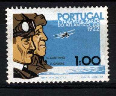 2415.jpg -     Lote:    2415      Lotes pelo Correio      Portugal       Descrição:         1972 &mdash; Cinquentenário da 1.ª Travessia Aérea Lisboa &mdash; Rio de Janeiro. CE1171, 1$00. Selo em denteado 13 &frac12;. Valor de catálogo &euro; 71,80.        ***       Valor Base:     &euro; 10,00     Valor Venda:     &euro; 10,00     