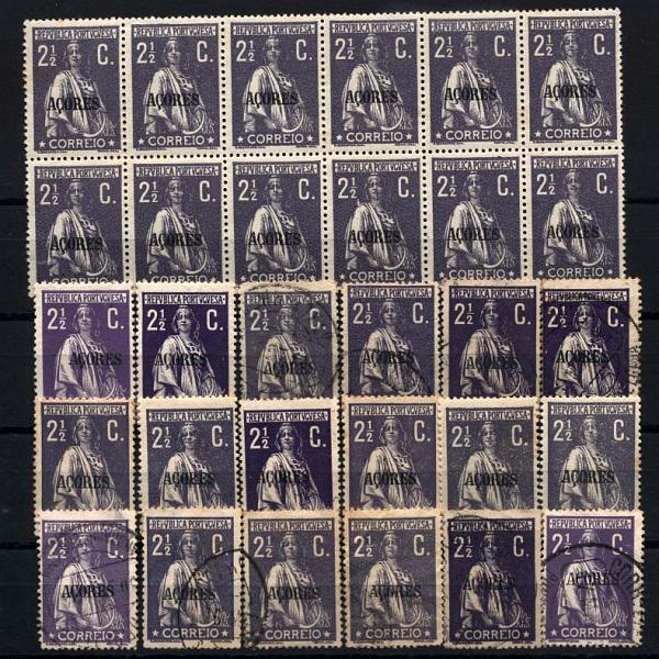 2464.jpg -     Lote:    2464      Lotes pelo Correio      Açores       Descrição:         1912/13 - Ceres. Selos do Continente com sobrecarga "Açores". CE154, 2 &frac12; ctvs, violeta, denteado 15x14. Lote composto por bloco de 12 selos, 8 selos novos e 10 selos usados, com variedades de papel e tonalidades de cor.        **/O       Valor Base:     &euro; 12,00     Valor Venda:     &euro; 12,00     