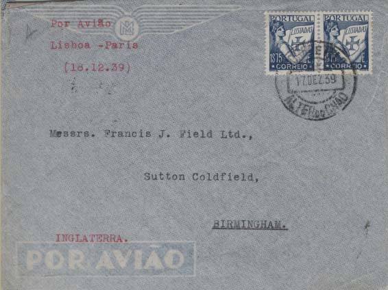 0854.jpg -     Lote:    854            Correio Aéreo       Descrição:         1939 (18.12) &mdash; Lisboa &mdash; Paris pela Air France. Sobrescrito circulado de Alter do Chão (17.12.39) para Birmingham, com trânsito por Lisboa (18.12.39) via Air France por Paris, com dois selos de 1$75 tipo Lusíadas.        Aéreo       Valor Base:     &euro; 40,00     Valor Venda:     Retirado     