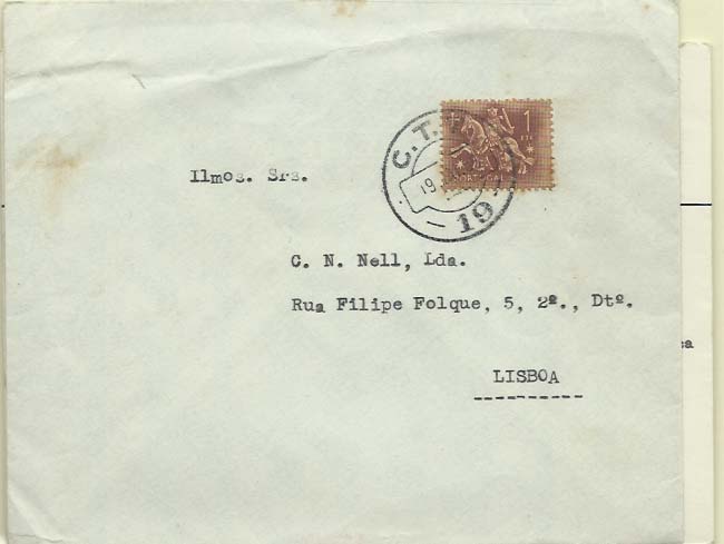 1906.jpg -     Lote:    1906            Portugal       Descrição:         Carimbos numéricos volantes. Lote de 3 sobrescritos, um com selo de 1$00 Cavaleiro Medieval CE768 e dois com selos do Serviço Oficial * Escudete Afonsino CE SO2, obliterados com carimbos numéricos volantes "16", "19" e "60".        Lote       Valor Base:     &euro; 8,00     Valor Venda:     Retirado     