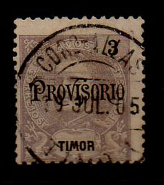 1931.jpg -     Lote:    1931            Timor       Descrição:         Carimbos circulares datados. 1902 &mdash; D. Carlos I, com sobrecarga PROVISORIO. CE97, 3 avos VIOLETA, obliterado com carimbo batido a preto "COR.º - ALLAS / TIMOR".        O       Valor Base:     &euro; 10,00     Valor Venda:     &euro; 12,00     