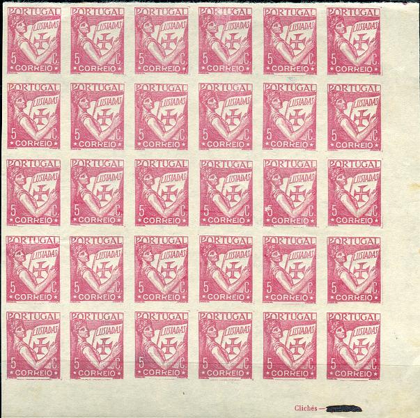 0158.jpg -     Lote:    158      Colecção "Os Lusíadas"             Descrição:         1931 &mdash; Lusíadas. Bloco de 30 provas não denteadas da taxa de 5C, impressas a violeta-carmim, cor não aprovada, em papel creme de textura lisa, muito fino, para acerto de galvanos. Inscrição marginal "Clichés &mdash; Agostinho" e nome do tipógrafo encobertos a tinta preta.        PRV       Valor Base:     &euro; 30,00     Valor Venda:     Retirado     