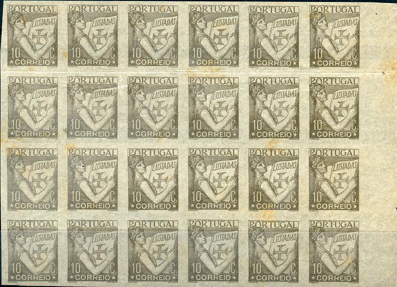 0160.jpg -     Lote:    160      Colecção "Os Lusíadas"             Descrição:         1931 &mdash; Lusíadas. Bloco de 24 provas não denteadas da taxa de 10C, impressas a castanho, cor não aprovada, em papel branco de textura lisa,  "pelure". Cor e papel não aprovados.        PRV       Valor Base:     &euro; 30,00     Valor Venda:     Retirado     