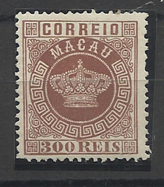 1359.jpg -     Lote:    1359            Macau       Descrição:         1884 &mdash; Coroa. CE9, 300 reis castanho vermelho, denteado 13 &frac12;. Valor de catálogo &euro; 230,00.        **       Valor Base:     &euro; 60,00     Valor Venda:     &euro; 160,00     