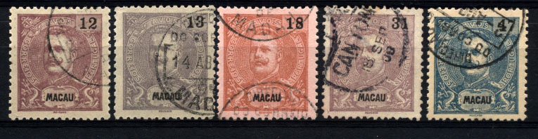1641.jpg -     Lote:    1641            Macau        Descrição:         1903 &mdash; D. Carlos I Mouchon. CE135/139. Os últimos 5 valores da série usados. Valor de catálogo &euro; 102,00.         O       Valor Base:     &euro; 15,00     Valor Venda:     &euro; 36,00       