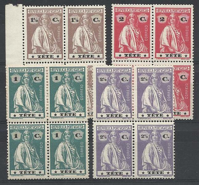1731.jpg -     Lote:    1731            Tete       Descrição:         1914 &mdash; Ceres. CE27/30. Lote de 4 quadras em papel porcelana, denteado 15x14. Estrelas I/I em todos os selos. Valor de catálogo &euro; 46,40.         ***       Valor Base:     &euro; 8,00     Valor Venda:     Retirado     