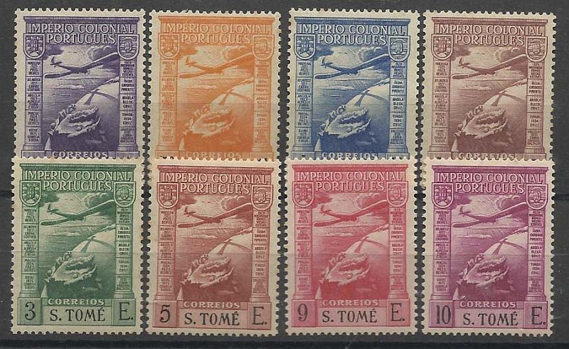 1747.jpg -     Lote:    1747            S. Tomé e Príncipe        Descrição:         1938 &mdash; Correio Aéreo. Império Colonial Português. Legenda S: TOMÉ. CE 2/9. Série incompleta, falta selo de 10c. Selo de 3E com vestígios de óxido. Valor de catálogo &euro; 270,00.         ***       Valor Base:     &euro; 60,00     Valor Venda:     Retirado     