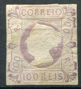 040.jpg -     Lote:    40                   Descrição:         1853 &mdash; D. Maria II. MF4, 100 reis lilás, papel liso fino. Exemplar novo, com goma não original, assinado no verso, com algumas manchas amareladas e margens curtas. Certificado de peritagem do INEXFIP. Valor de catálogo &euro; 35.000,00.         (*)       Valor Base:     &euro; 2.000,00     Valor Venda:     &euro;      