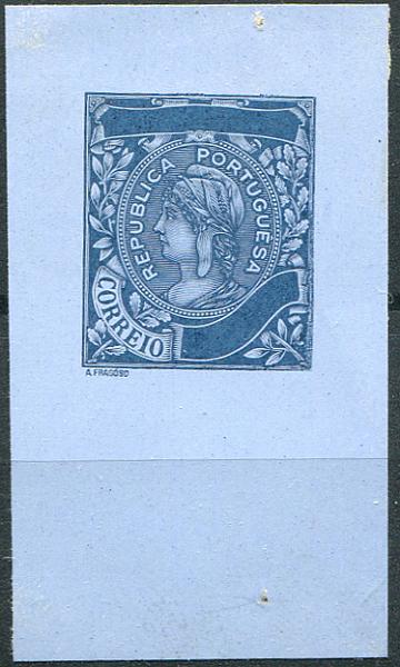 308.jpg -     Lote:    308                   Descrição:         Ultramar &mdash; 1911 &mdash; Busto da República. 2.º Concurso Oficial. Tipo não aprovado. Prova não denteada, bordo inferior de folha, sem abertura da taxa e da legenda da colónia, em azul escuro sobre azul, papel porcelana. Desenho e gravura de Arnaldo Fragoso.         PRV       Valor Base:     &euro; 40,00     Valor Venda:     &euro;      