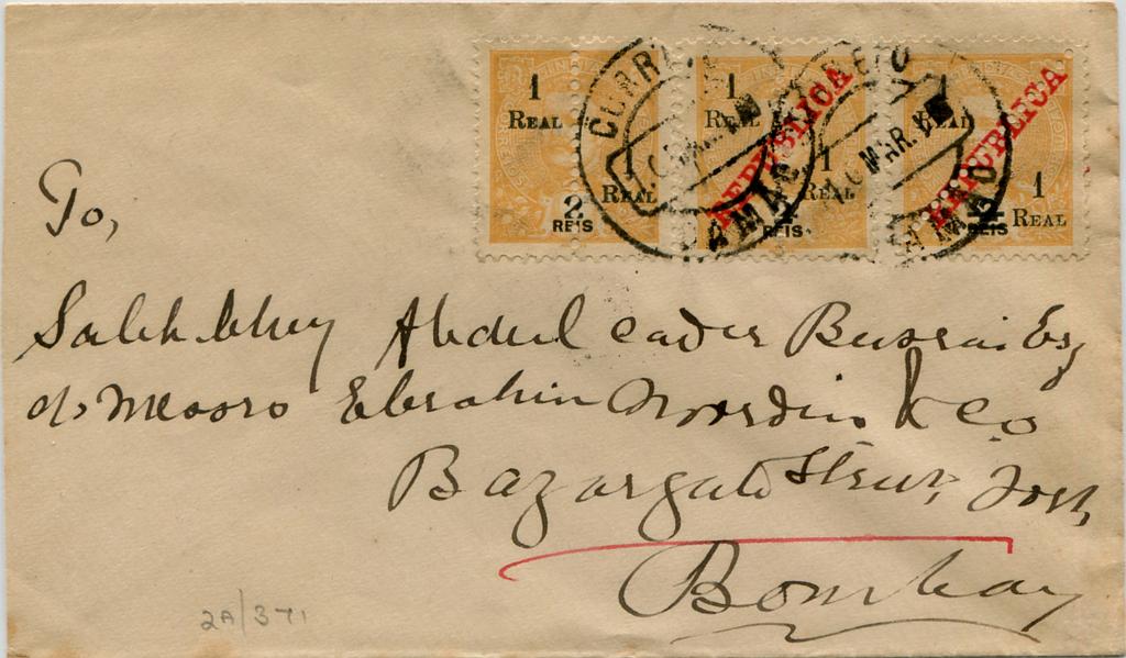 571.jpg -     Lote:    571                   Descrição:         1911/13 - D. Carlos I Mouchon. Selos de 1903 e 1911, perfurados ao meio e com sobretaxa em cada metade. Sobrescrito circulado de Damão (10.03.12 para Bombaim (11.03.12) com 3 selos de 1 real s/ 2 reis, MF230, 239 e 240. Exemplar sem defeitos nem reparações.         Carta       Valor Base:     &euro; 25,00     Valor Venda:     &euro;      