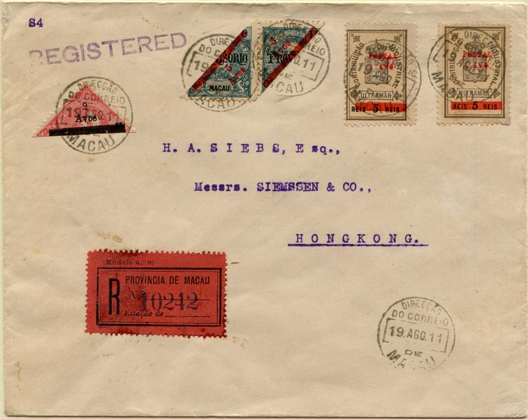 620.jpg -     Lote:    620                   Descrição:         1911 &mdash; Estampilha fiscal, com sobretaxa + D. Carlos I, com sobretaxa. Sobrescrito circulado registado de Macau (19.08.11) para Hong Kong (20.08.11), com dois selos MF144, 1 avo s/ 5 avos + meio selo de 2 avos s/ 4 avos MF145 + dois meios selos opostos de 5 avos s/ 10 avos (PROVISORIO) com sobretaxa a vermelho, MF146. Exemplar sem defeitos nem reparações.          Carta       Valor Base:     &euro; 150,00     Valor Venda:     &euro;      