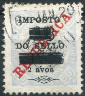 680.jpg -     Lote:    680                   Descrição:         1920 &mdash; Imposto Postal. D. Carlos I, com sobretaxa e sobrecarga local. Selo Fiscal Postal. Não emitido. MF ND IP1, 2 avos s/ 18 avos s/ 50 reis azul claro, papel porcelana, denteado 11 Ÿ. Exemplar usado, sem defeitos nem reparações, com obliteração de Macau de 06.01.20). Certificado de peritagem de Leilões P. Dias, Lda. Valor de catálogo &euro; 1.500,00.         O       Valor Base:     &euro; 600,00     Valor Venda:     &euro;      