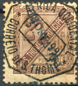 766.jpg -     Lote:    766                   Descrição:         1899 &mdash; D. Carlos I, com sobrecarga "PROVISORIO" tipografada localmente. MF58a, 2 &frac12; reis, castanho, papel liso, denteado 11 Ÿ. Exemplar usado, sem defeitos nem reparações, com a SOBRECARGA INVERTIDA. Valor de catálogo &euro; 250,00.         O       Valor Base:     &euro; 50,00     Valor Venda:     &euro;      
