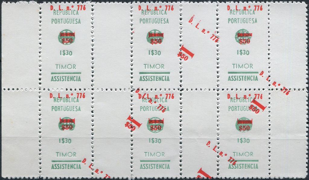 816.jpg -     Lote:    816                   Descrição:         1969 &mdash; Imposto postal. Assistência, com sobrecarga e sobretaxa, tipografada localmente a vermelho. MF IP19, $50 s/ 1$30 verde amarelo, papel espesso. Bloco com seis selos (3x2) com DUPLA SOBRECARGA uma delas impressa na diagonal e ambas deslocadas. Exemplar sem goma como emitidos, sem defeitos nem reparações.         *       Valor Base:     &euro; 40,00     Valor Venda:     &euro;      