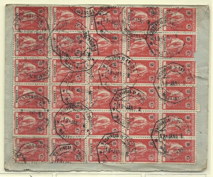 0190.jpg -     Lote:    190            Angola       Descrição:         1914 &mdash; Ceres. CE146, 2c carmim, denteado 12 x 11 &frac12;, papel liso. Bloco com 30 selos perfazendo o porte de 60c em sobrescrito circulado de Moçamedes (13.01.22) para Hamburgo. MB e MR.        Carta       Valor Base:     &euro; 30,00     Valor Venda:     &euro; 30,00       