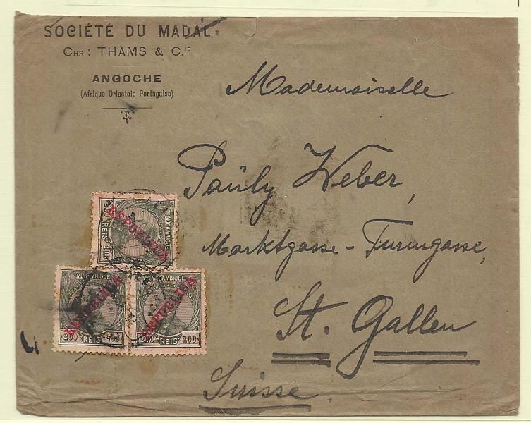0259.jpg -     Lote:    259            Moçambique       Descrição:         1912 &mdash; D. Manuel II, com sobrecarga REPUBLICA. CE126, 300 reis verde s/ salmão. Três selos, em sobrescrito circulado de Angoche para a Suiça.        Carta       Valor Base:     &euro; 15,00     Valor Venda:     &euro; 24,00       