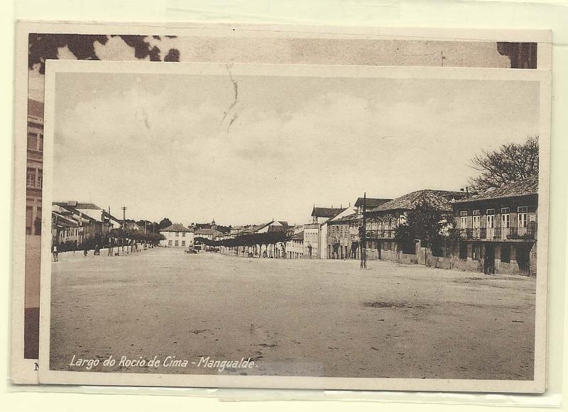 0537.jpg -     Lote:    537                   Descrição:         Mangualde &mdash; Lote com 2 postais (Praça do Concelho e Largo do Rocio de Cima) e cópia fotográfica de um terceiro (Bairro do Grémio).        PI       Valor Base:     &euro; 6,00     Valor Venda:     Retirado     