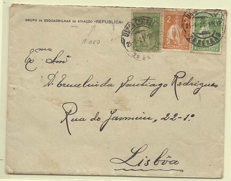 0659.jpg -     Lote:    659            1.ª Guerra Mundial       Descrição:         Unidades Militares * Força Aérea. 1921 &mdash; Ceres. Sobrescrito circulado em Lisboa (25.01.21) com selos de 2c laranja + 2x4c verde. Sobrescrito timbrado do GRUPO DE ESQUADRILHAS DE AVIAÇÃO "REPIBLICA".        Carta       Valor Base:     &euro; 10,00     Valor Venda:     Retirado     