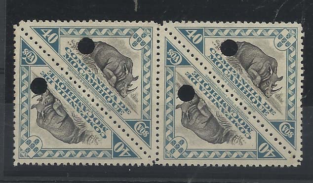 0730.jpg -     Lote:    730            Companhia de Moçambique       Descrição:         1937 &mdash; Motivos locais. CE178, 40c verde azul e preto. Bloco com 4 provas finais, denteadas, com furos de segurança ca casa impressora.        PRV       Valor Base:     &euro; 30,00     Valor Venda:     Retirado     