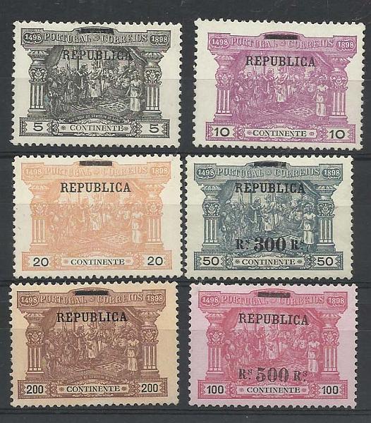 0970.jpg -     Lote:    970            Portugal       Descrição:         1911/12 &mdash; 4.º Centenário do Descobrimento do Caminho Marítimo para a Índia com sobrecarga REPUBLICA sobre selos de porteado do Continente. CE192/97. Série completa. Valor de catálogo &euro; 474,00.        RG**       Valor Base:     &euro; 35,00     Valor Venda:     Retirado     