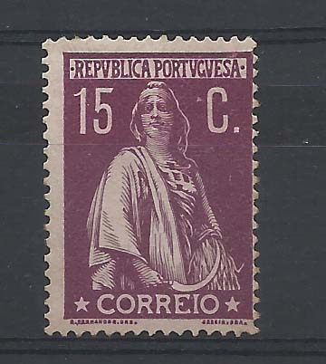 0979.jpg -     Lote:    979            Portugal       Descrição:         1912 &mdash; Ceres. CE216, 15 c lilás vermelho, papel porcelana, denteado 15x14. Valor de catálogo &euro; 330,00. Certificado de peritagem NFACP.        **       Valor Base:     &euro; 35,00     Valor Venda:     Retirado     