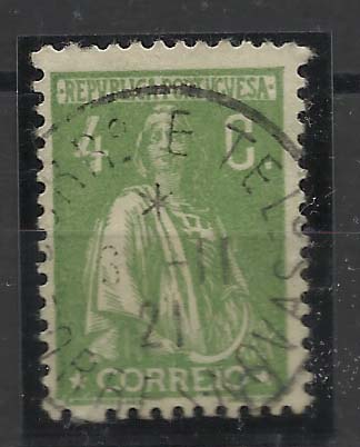 0983.jpg -     Lote:    983            Portugal       Descrição:         1917/20 &mdash; Ceres. Novas taxas e cores. CE226, 4c verde, denteado 12 x 11 &frac12;. Variedade "4 Grosso". Valor de catálogo &euro; 245,00.        O       Valor Base:     &euro; 35,00     Valor Venda:     &euro; 48,00       