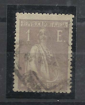 0992.jpg -     Lote:    992            Portugal       Descrição:         1920/22 &mdash; Ceres. CE248, 1E violeta claro, denteado 15x14, papel acetinado. Valor de catálogo &euro; 166,00.        O       Valor Base:     &euro; 20,00     Valor Venda:     Retirado     