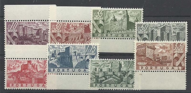 1039.jpg -     Lote:    1039            Portugal       Descrição:         1946 &mdash; Castelos de Portugal. CE664/71. Série completa. Valor de catálogo &euro; 291,00.        ***       Valor Base:     &euro; 58,00     Valor Venda:     Retirado     