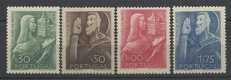 1049.jpg -     Lote:    1049            Portugal       Descrição:         1948 &mdash; 3.º Centenário do Nascimento de S. João de Brito. CE691/94. Série completa. Valor de catálogo &euro; 47,65.        ***       Valor Base:     &euro; 10,00     Valor Venda:     &euro; 10,00       