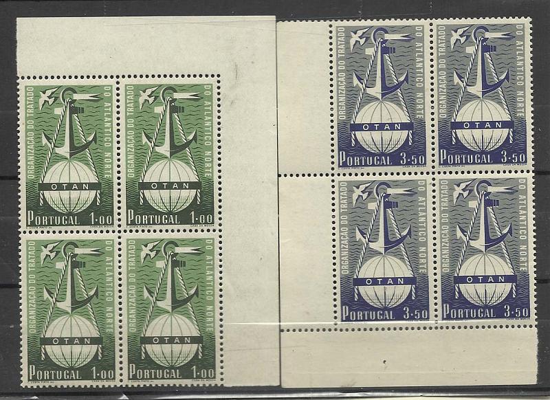1067.jpg -     Lote:    1067            Portugal       Descrição:         1953 &mdash; 3.º Aniversário da OTAN. CE749/50. Série completa em quadras, cantos de folha. Valor de catálogo &euro; 2.472,00.        ***       Valor Base:     &euro; 220,00     Valor Venda:     Retirado     