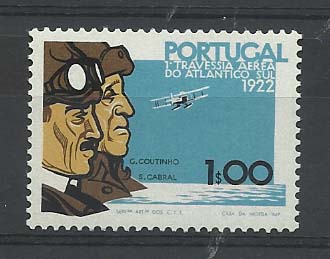 1089.jpg -     Lote:    1089            Portugal       Descrição:         1972 &mdash; Cinquentenário da 1.ª Travessia Aérea Lisboa-Rio de Janeiro. CE1171, 1$00. Selo em denteado 13 &frac12;. Valor de catálogo &euro; 75,40.        ***       Valor Base:     &euro; 8,00     Valor Venda:     &euro; 10,00       