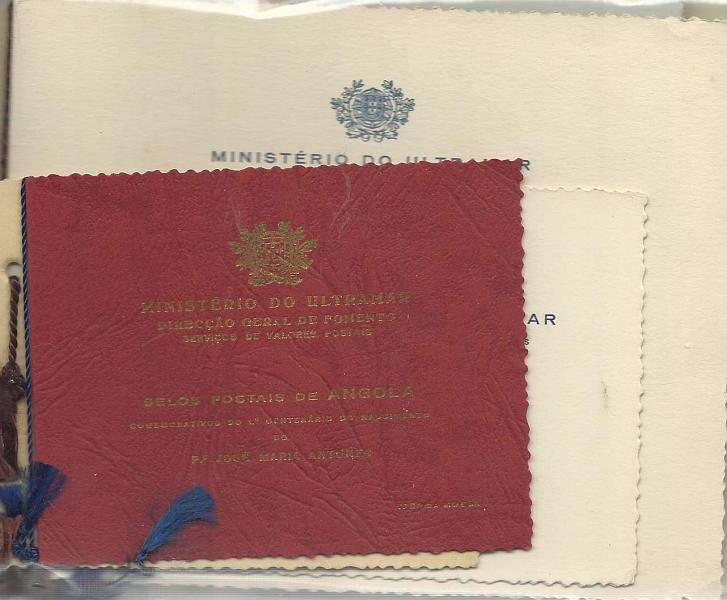 1130.jpg -     Lote:    1130            Ultramar       Descrição:      Angola + Cabo Verde.   Lote composto por 7 carteiras de Angola das emissões CE379/386 + CE388/399 + CE387 + CE400 +  CE436/454 + CE457/478 + CE499 + CE457/478 e uma de Cabo Verde e Guiné (Viagem Presidencial em 1955). Lote a ver.         Lote       Valor Base:     &euro; 20,00     Valor Venda:     &euro; 26,00       