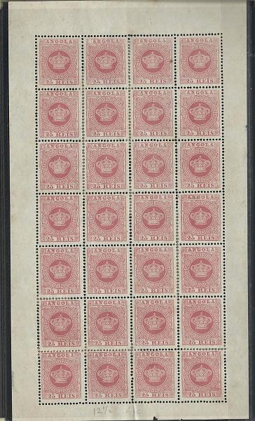 1132.jpg -     Lote:    1132            Angola       Descrição:         1870/77 &mdash; Tipo Coroa. CE4, 25 reis carmim rosa, denteado 12 &frac12;. Folha completa de 28 selos. Valor de catálogo &euro; 616,00.        *       Valor Base:     &euro; 50,00     Valor Venda:     &euro; 50,00       