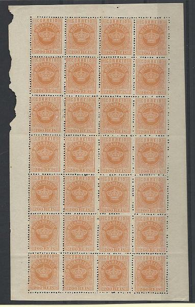 1275.jpg -     Lote:    1275            Moçambique       Descrição:         1876 &mdash; Tipo Coroa. CE8, 200 reis laranja, denteado 12 &frac12;. Folha completa de 28 selos. Valor de catálogo &euro; 308,00.        *       Valor Base:     &euro; 20,00     Valor Venda:     Retirado     