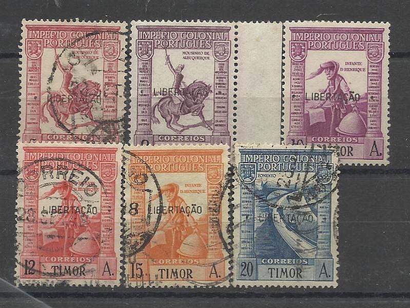 1346.jpg -     Lote:    1346            Timor       Descrição:         1947 &mdash; Império Colonial Português, com sobrecarga "LIBERTAÇÃO". Lote de 5 selos sendo dois novos CE255 e 256 + 3 selos usados CE254, 257, 258 e 259. Valor de catálogo &euro; 87,20.        **/O       Valor Base:     &euro; 15,00     Valor Venda:     &euro; 26,00       