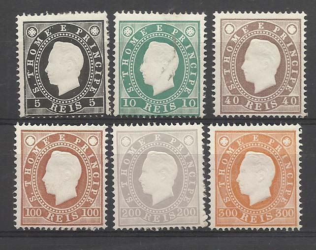 1586.jpg -     Lote:    1586            São Tomé e Príncipe       Descrição:         Reimpressões de 1905. 1887 &mdash; D. Luís. Série completa com 6 valores (5, 10, 40, 100, 222 e 300 reis) em denteado 13 &frac12;. Valor de catálogo &euro; 200,00.        R**       Valor Base:     &euro; 80,00     Valor Venda:     &euro; 85,00       