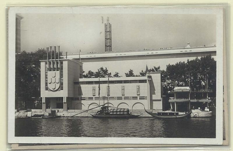 1943.jpg -     Lote:    1943      Lotes pelo Correio              Descrição:         Exposição do Mundo Português. Lote de 3 postais ilustrados alusivos à exposição.        Lote       Valor Base:     &euro; 5,00     Valor Venda:     &euro; 5,00       